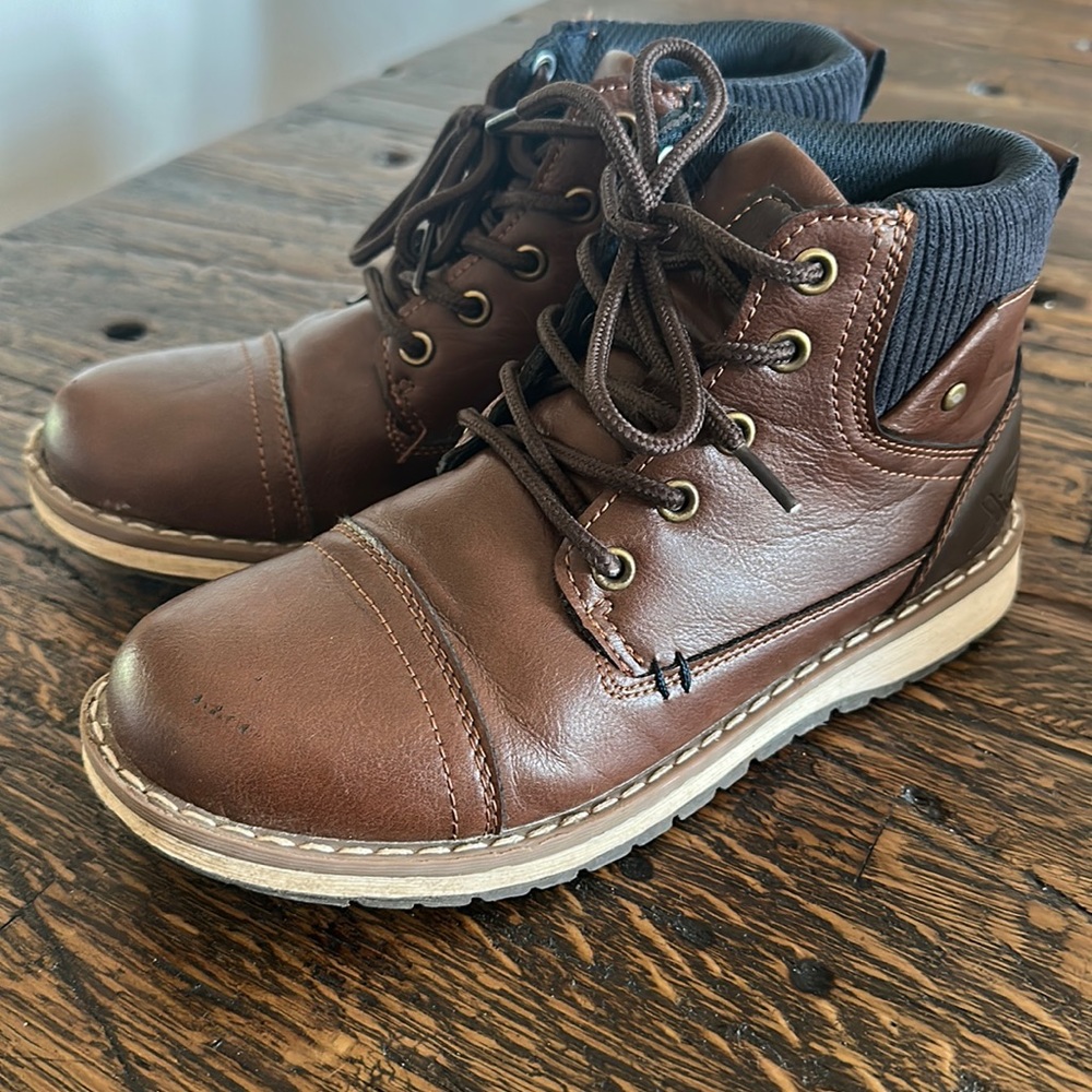 Xray Boot Boys Size 4